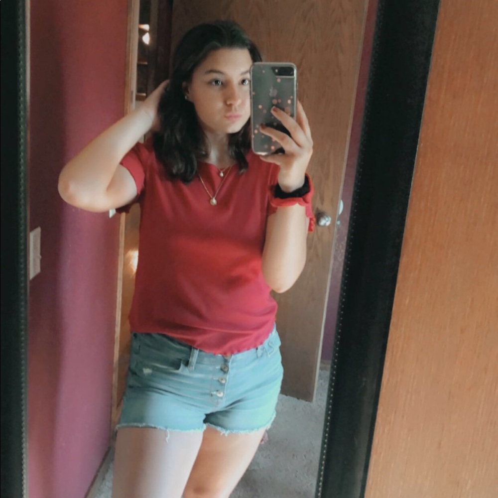 Meet your Posher, Izzabella